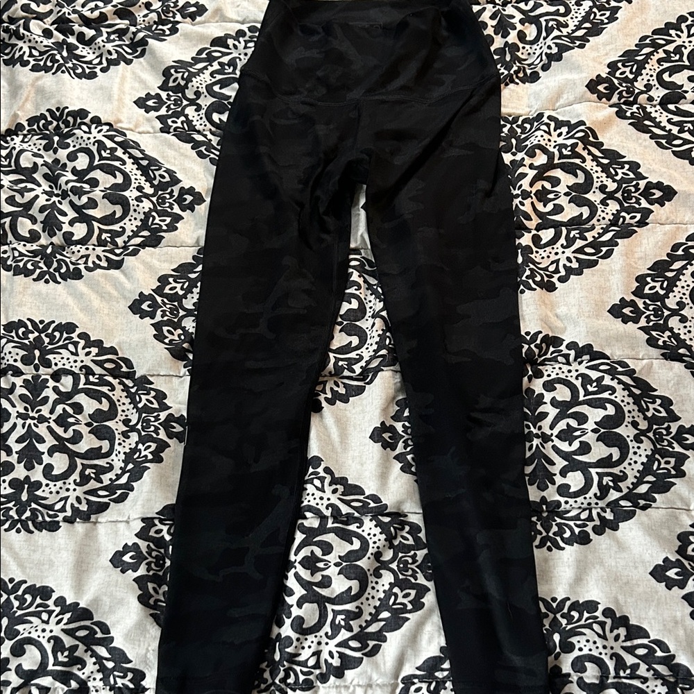 Fleo Midnight Camouflage leggings